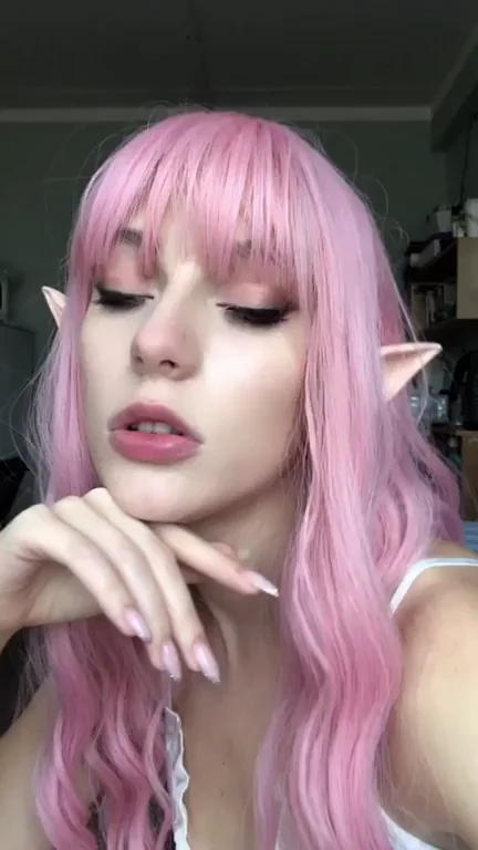 Can I be your elf pet slut?
