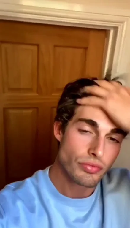 I (m)ight be your eye candy