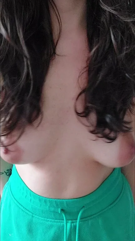 Natural Tits Bounce Like Crazy? 😍💦