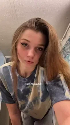 Naughty 19yo Tease Flashes Her Juicy Ass in Gray Leggings and Thong