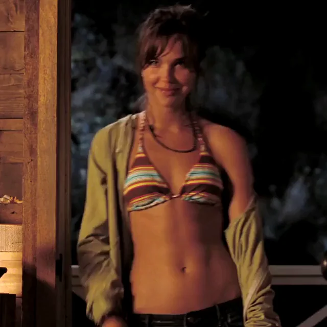 Arielle Kebbel By Firelight in The Uninvited (2009)