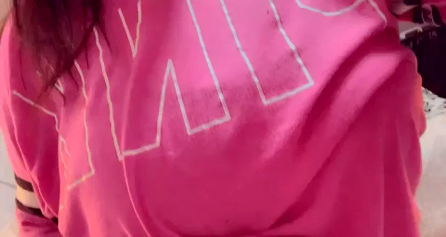 Surprise Titty Pop-Out Drop 💥🍈🍈