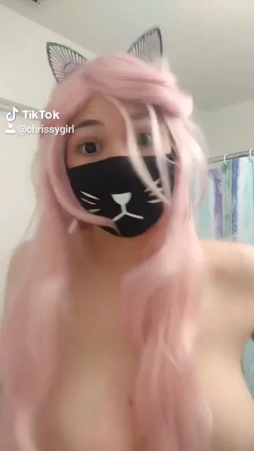 Upvote My Pink-Haired Kitty Tits Tease 😻🍈🍈
