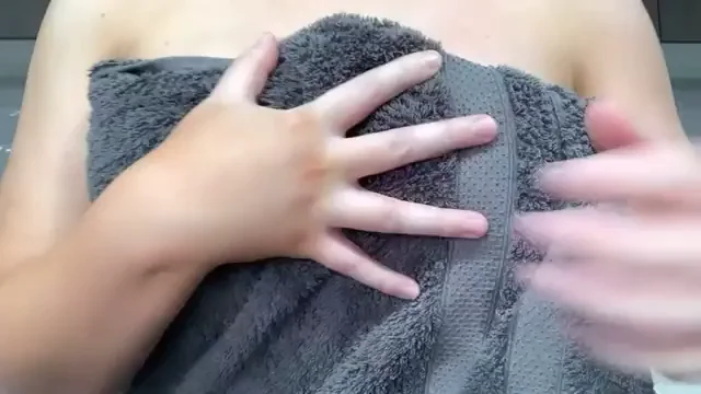 Hope you like my towel reveal ? [OC]