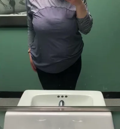 Chubby Hump Day Tease in Purple Hoodie 😈🍑 [F]