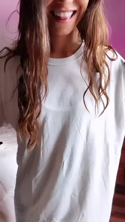 Shirls Larson [gif]