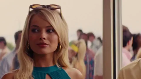 Margot Robbie's Juicy Tits & Booty 🍒🍑 Compilation