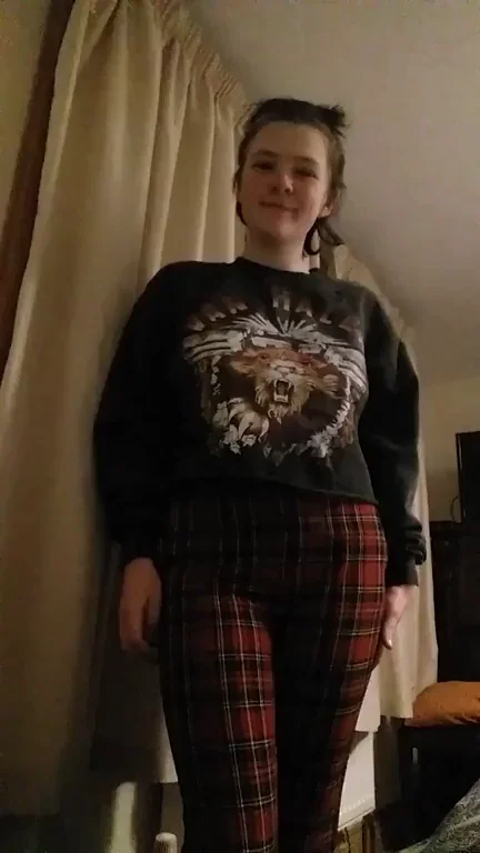 Nothing fancy but hello ? (f)