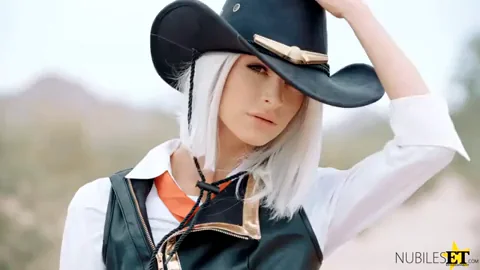 🔥 Ashe Cosplay Slut Emma Hix Gets Smashed Hard! 💦🍑