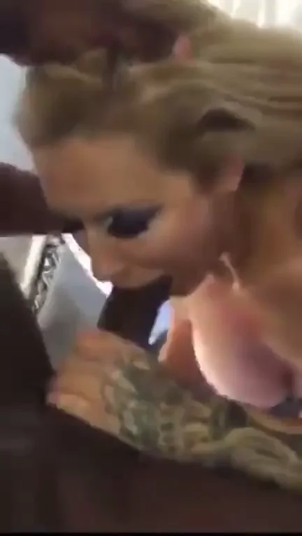 Blonde Bombshell's Pro-Level Dick Devouring Skills