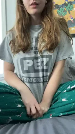 [/r/TittyDrop] [OC] little drop in my boyfriend’s bed ;)