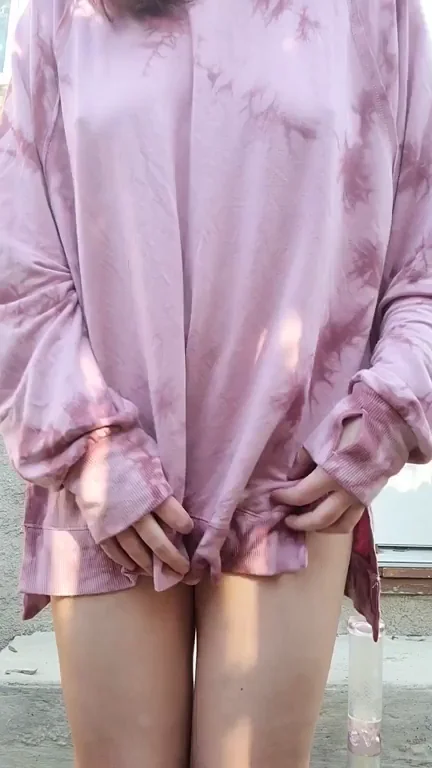 Stoner Slut's Teasing Dance: Purple Hoodie Flash & Juicy Ass Bounce 🍃💋
