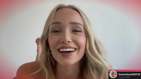[/r/rGwenGwizNSFW] Gwen ASMR goes porn crazy