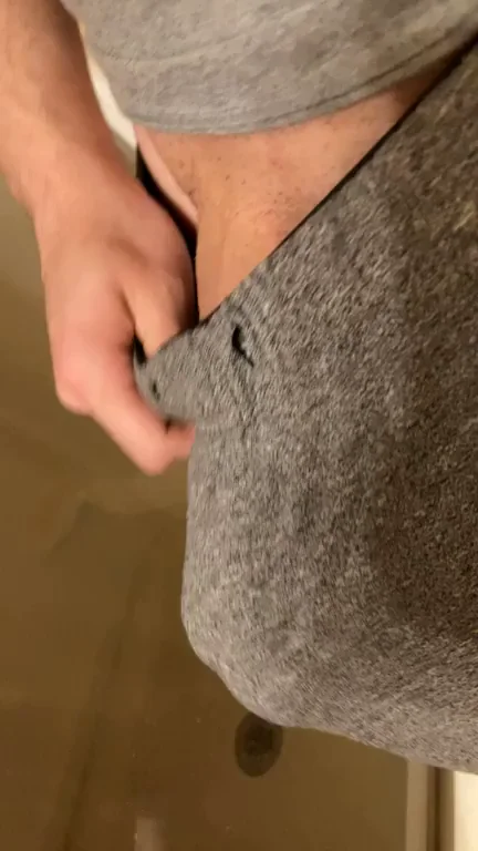 25 [m4f] Wanna have a dirty secret?