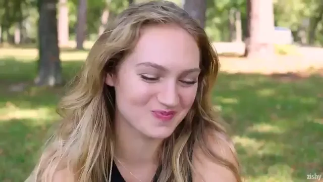 Mystery Texas Slut Teases in Park & Room 😏🌳💋