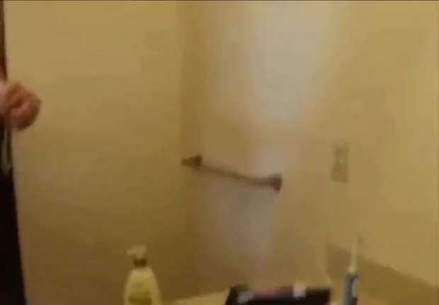 😈 Handing Off the Cam While Slipping Balls Deep In Her Wet Pussy 💦
