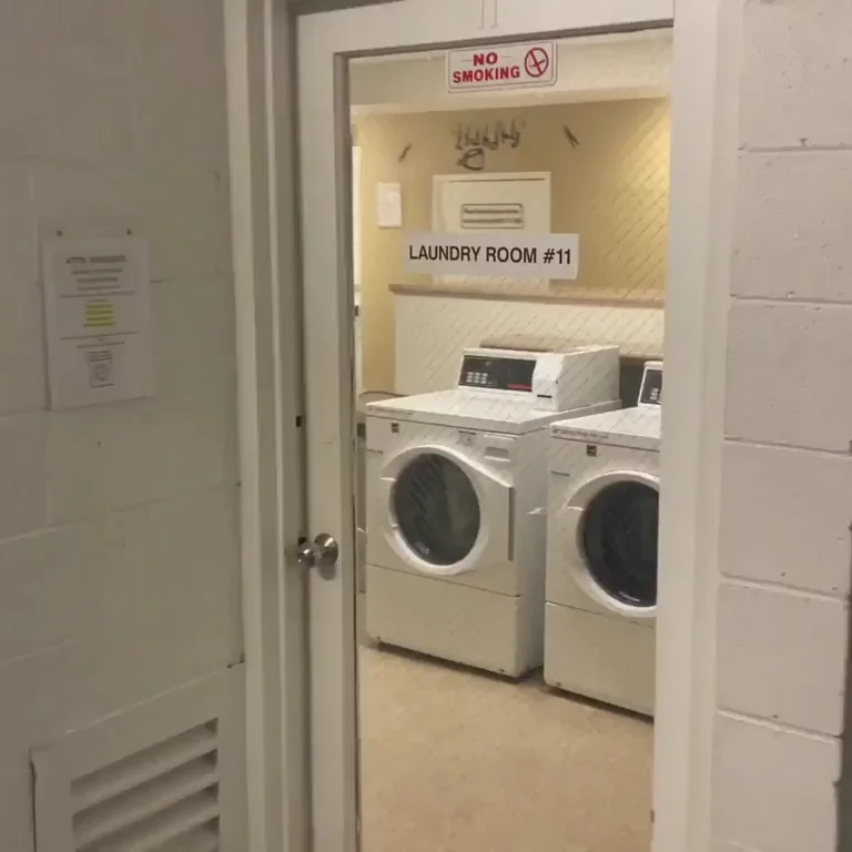 Laundry Day Tits Out & Ass Tease 🍑💦