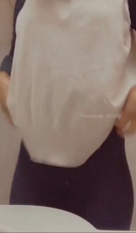 Work Bathroom Booty Tease ? Thick Ass Recorded on the Sly ??