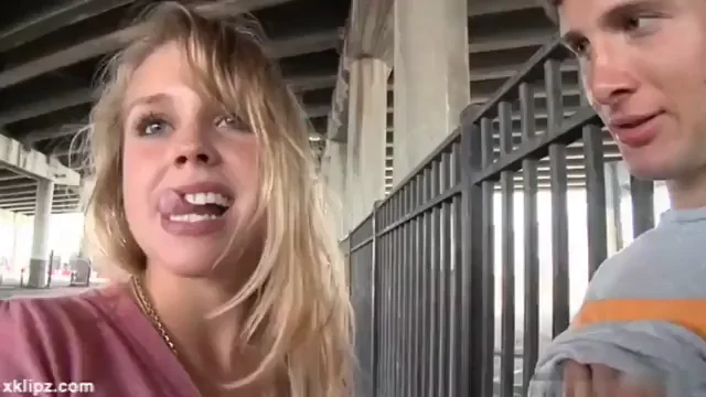 Blonde Slut's Crazy Eyes While Gripping That Bulge 🍆😍