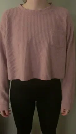 Not much of a drop but where’s the love for small-tittied girls?? ?