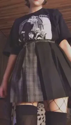 Can I interest you in a juicy pale ass? ?