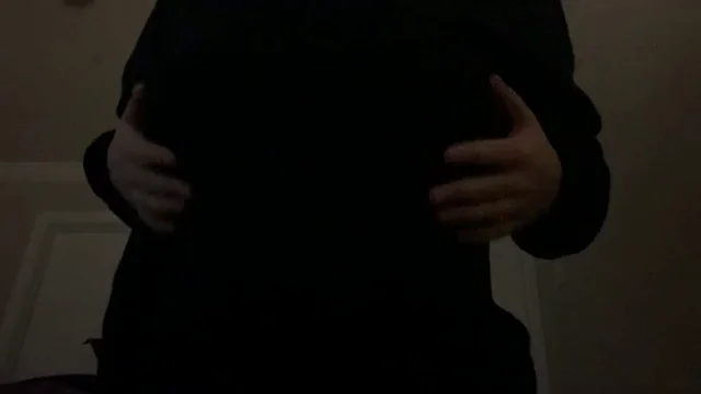 First Titty Drop in My Cozy New Apartment 🏠🍈🍈 [OC/OP]
