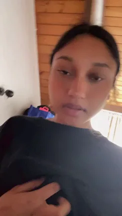 🍒 Desi Babe Strips Top Off & Flashes Juicy Tits 😈