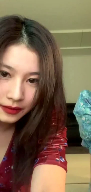 TWICE - Sana & Momo