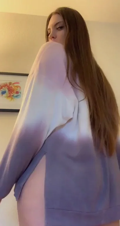 I love revealing my ass to waist ratio ??