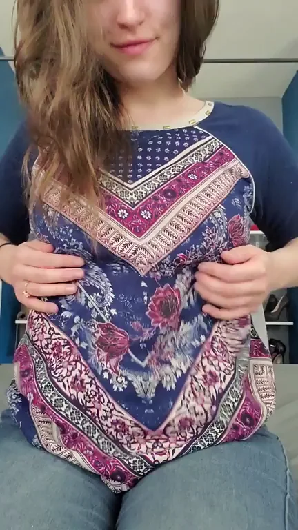 No baggy t-shirts here, just some gen-u-ine decepti-tits!
