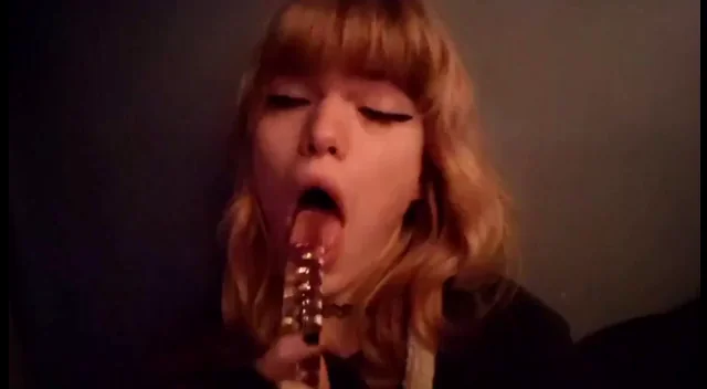 needing someone to put my mouth to good use??