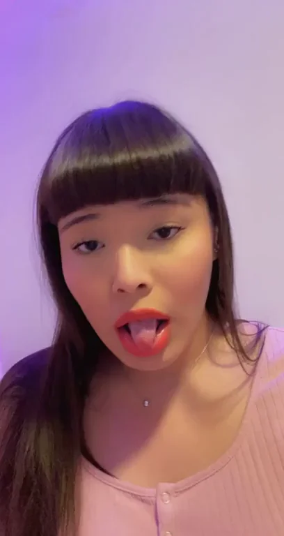 Cute Lil Trap Tease: Daddy Knew I'd Slay 😘🍑💦