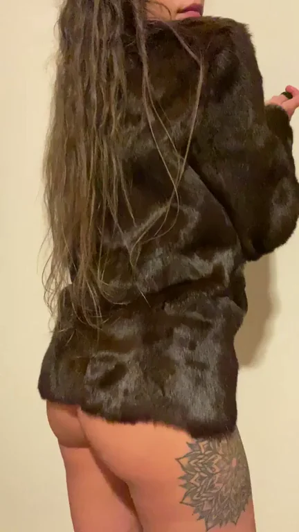 I’ll never *really* wear [F]ur, so here’s to the only ones that will ever see this vintage coat I inherited