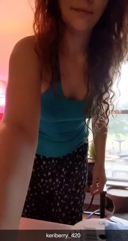 39yo Slut kerberry Teases Tits, Juicy Ass & Dripping Pussy 😈🍑💦