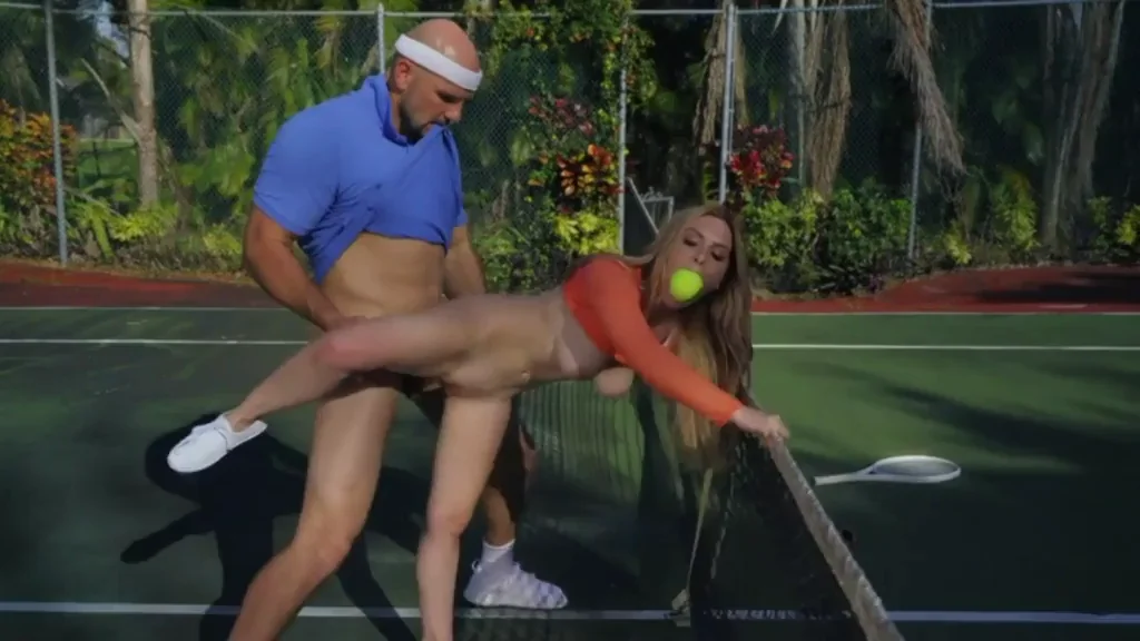 Tennis Court Slut ?