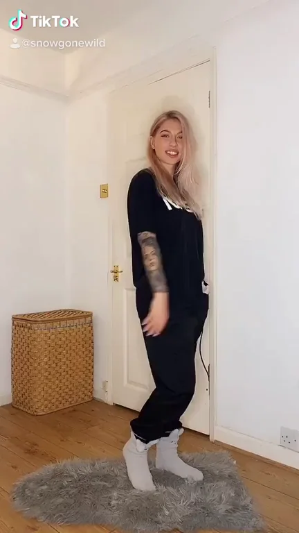 🔥 TikTok Slut Teases for the Boys 🍑💦