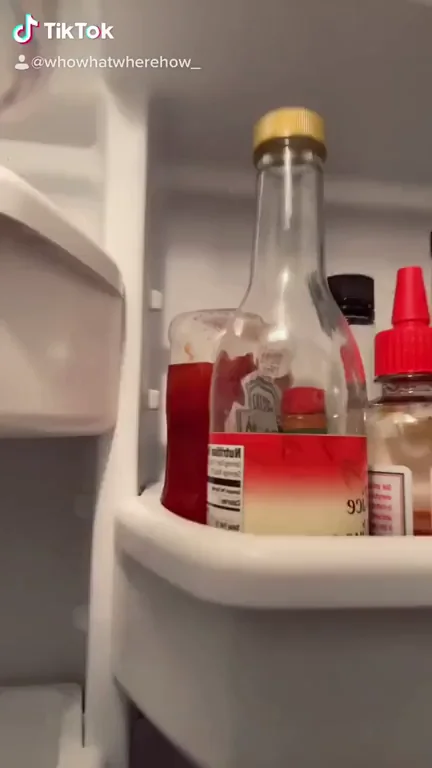 🔥 Fridge Tease: Grab Her Juicy Mega Nudes Link in Comments! 🍆💦