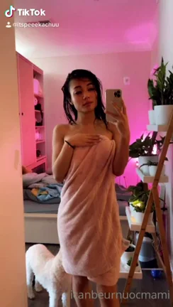 Cute Asian Teen Does Tiktok ?? MEGA ???