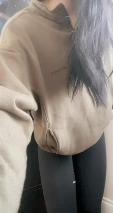 I know my titties are small , but I can sit on your face (22)