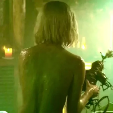 Kiernan Shipka's Slick Glazed Nude Body Dripping Wet 😍💦