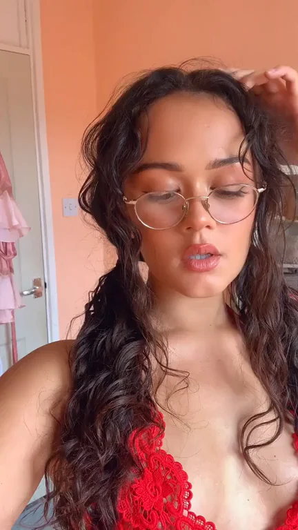 POV: Nerdy Glasses Girl Catches You Ogling Her Perky Little Tits & Flashes Hard ?