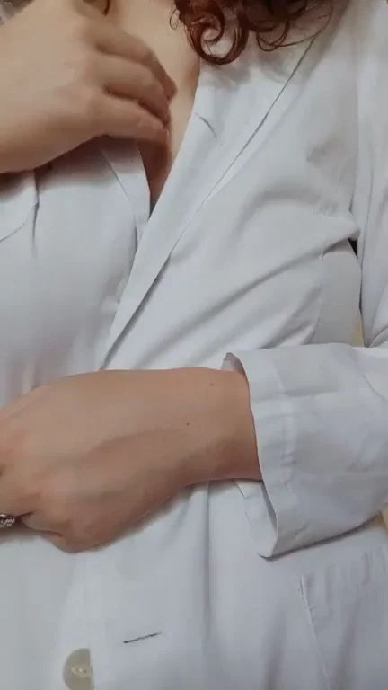 Future Dentist Slut Shows Off Tits for Daddy's Pride 😍🦷💦