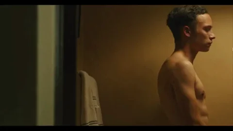 Margot Robbie new nude scene in Dreamland