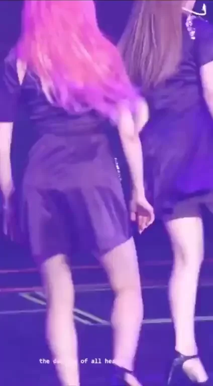 IZ*ONE Minju Sexy Stage Ass Tease
