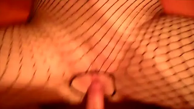 I love fishnet!!