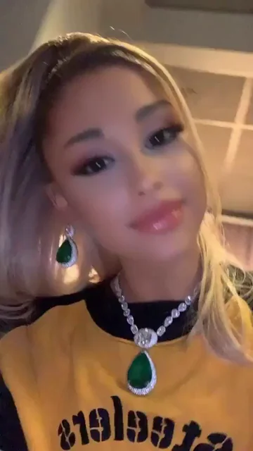 Ariana Grande and those soft wet lips ?
