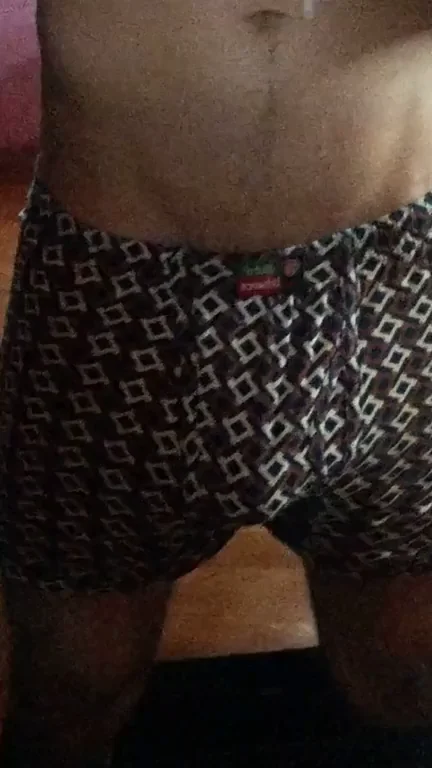 Happy Sunday Tease from Indian Stud's Bulging Boxers 🍆😈