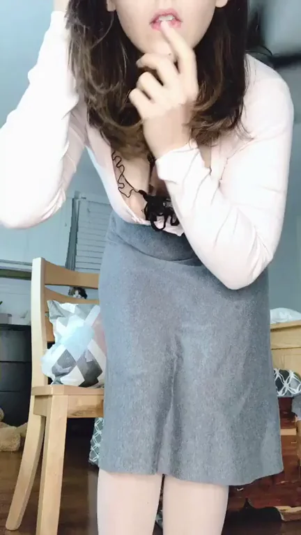 Some booty for your friday evening