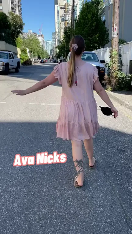 Would you fuck me on the street while the neighbours watch? (Link below to see what I did next!! ??) NO PPV, ever!