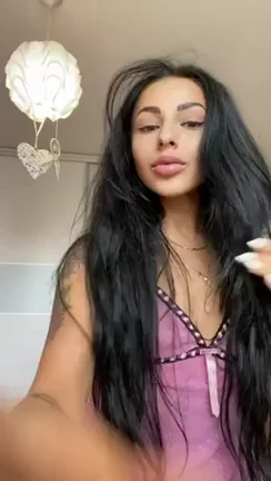 Petite Slut's Likes Challenge: 5 Thumbs Up & I'll Fuck Myself Hard 😈💦